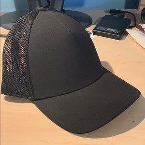 Lululemon Commission Hat